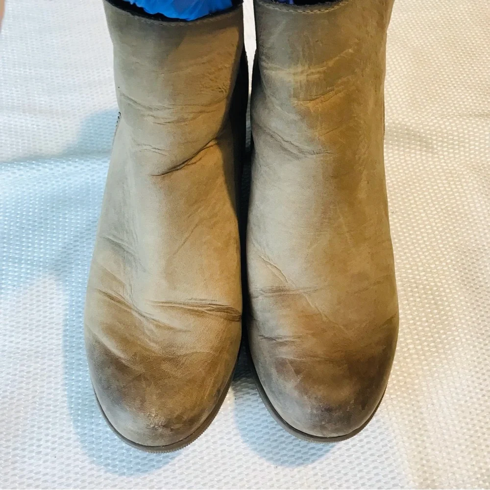 Sorel Women's Tan Wedge‎ Ankle Boots